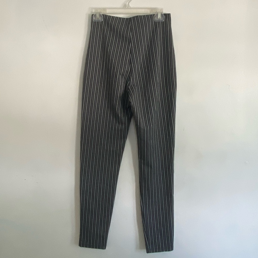 Windsor dress pants, size medium, stripped